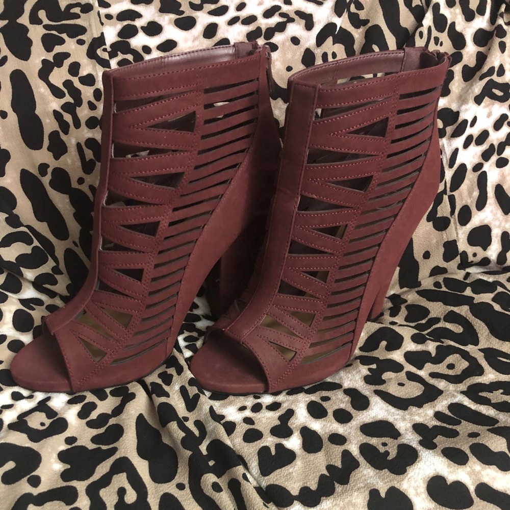 Burgundy heel